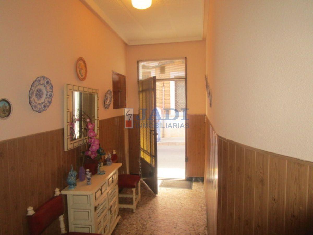 For sale of house in Valdepeñas