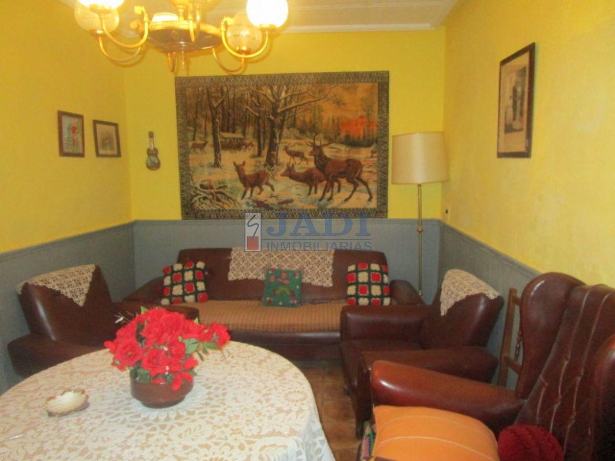 For sale of house in Valdepeñas