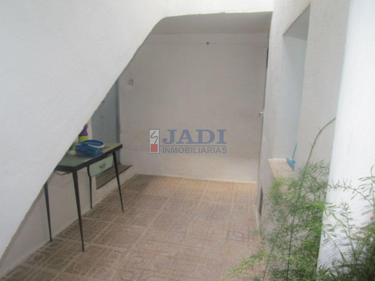 For sale of house in Valdepeñas