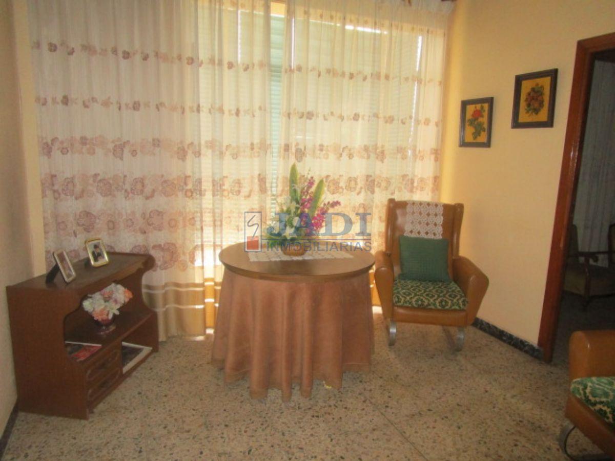 For sale of house in Valdepeñas