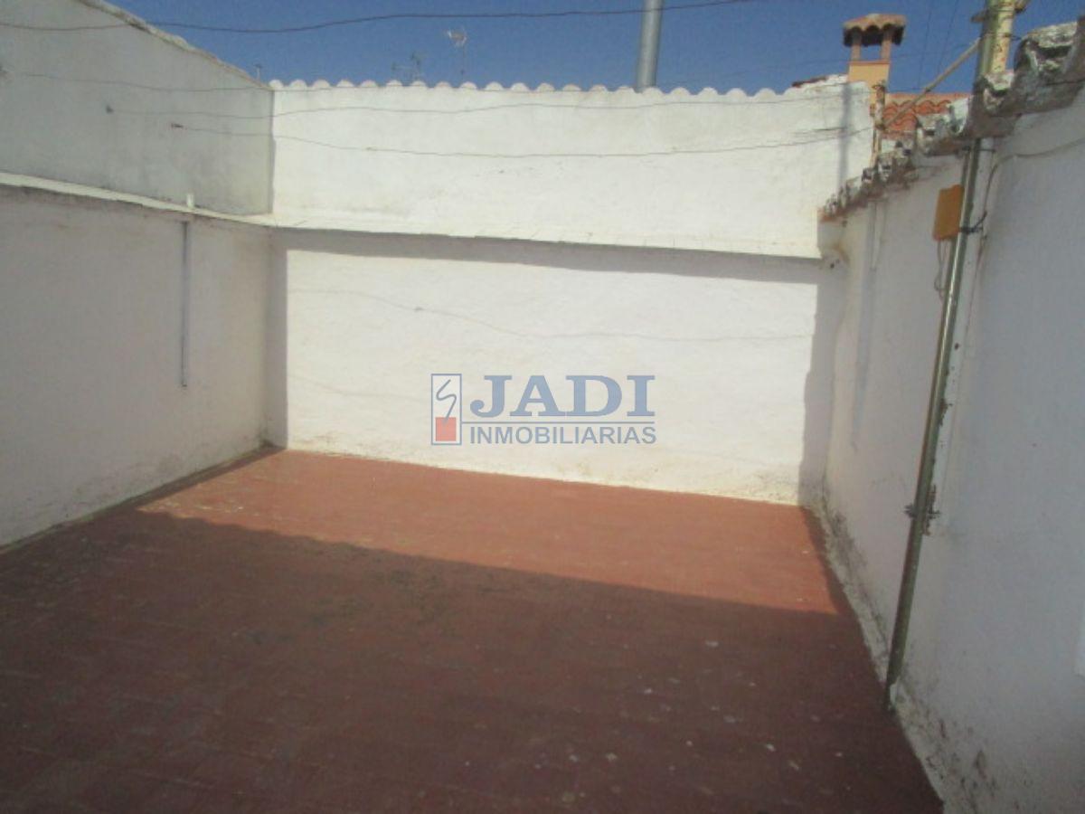 For sale of house in Valdepeñas