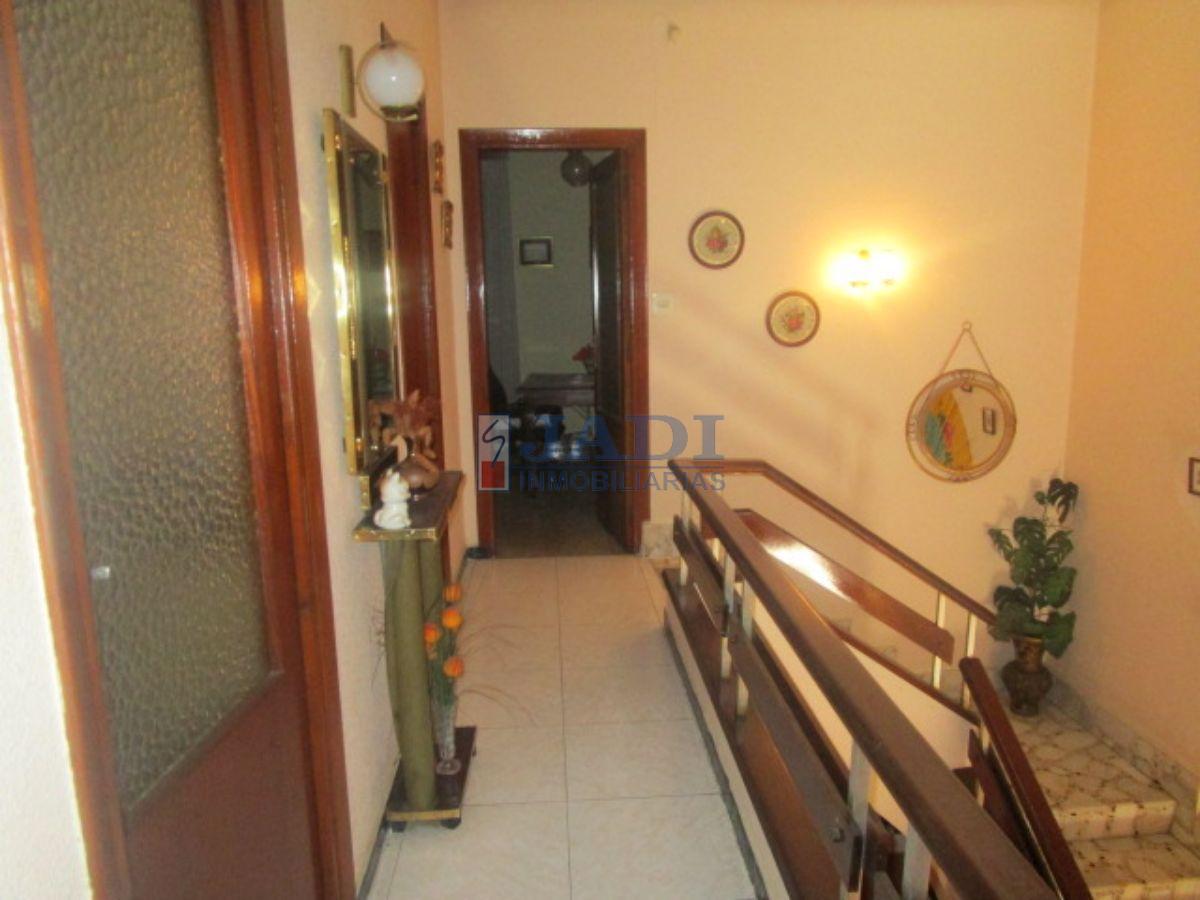 For sale of house in Valdepeñas