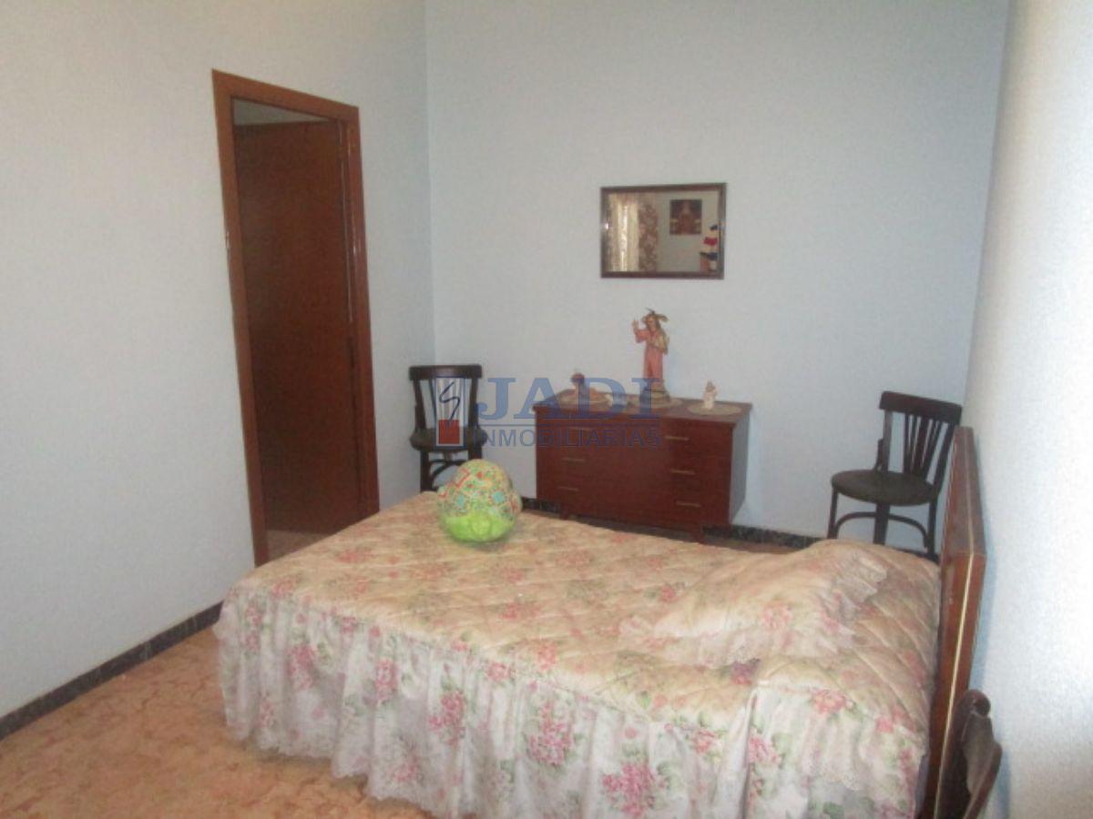 For sale of house in Valdepeñas