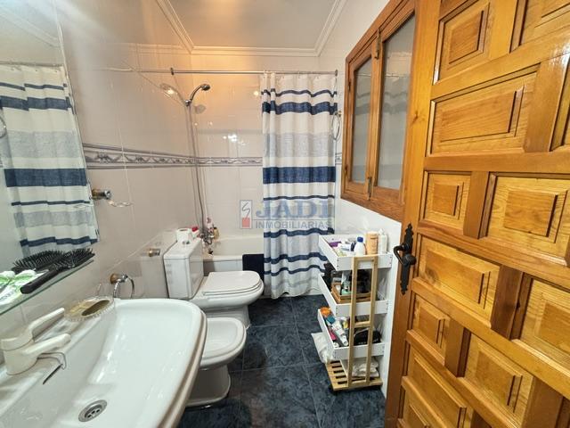 Venta de casa en Valdepeñas