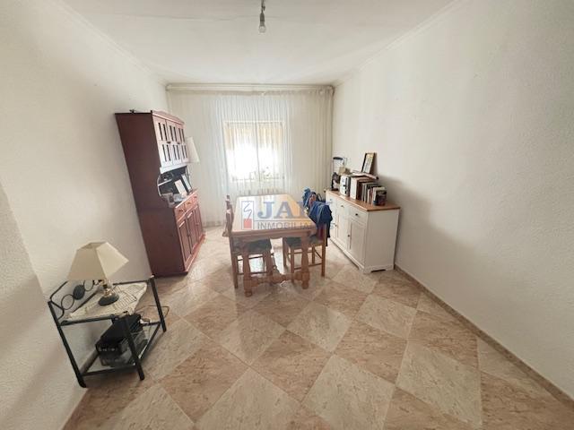 Venta de casa en Valdepeñas