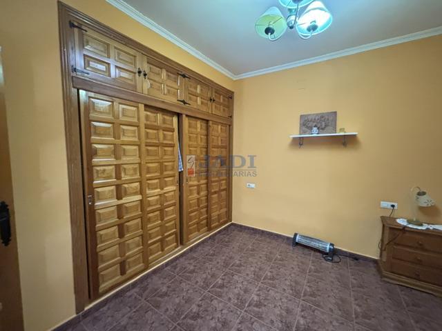 Venta de casa en Valdepeñas