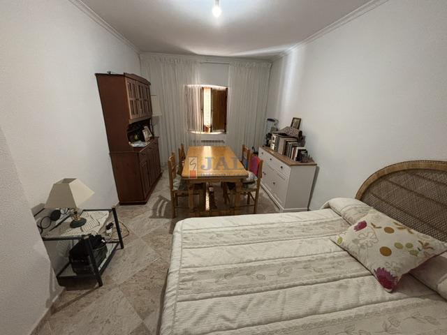 Venta de casa en Valdepeñas