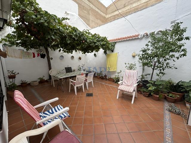 Venta de casa en Valdepeñas