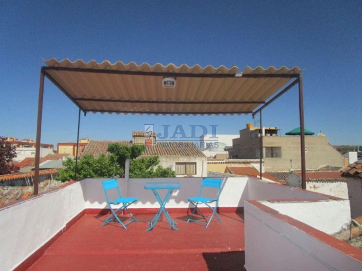 For sale of house in Valdepeñas