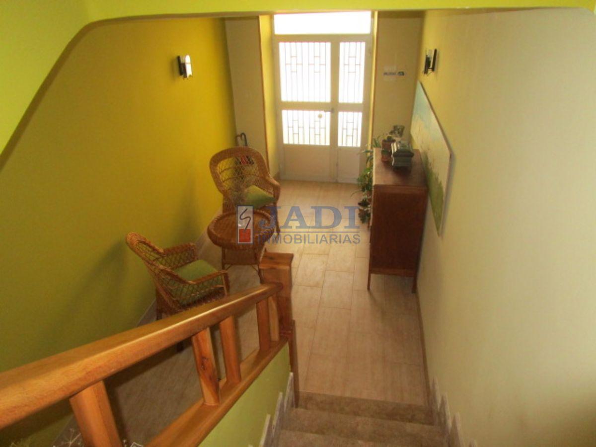 For sale of house in Valdepeñas