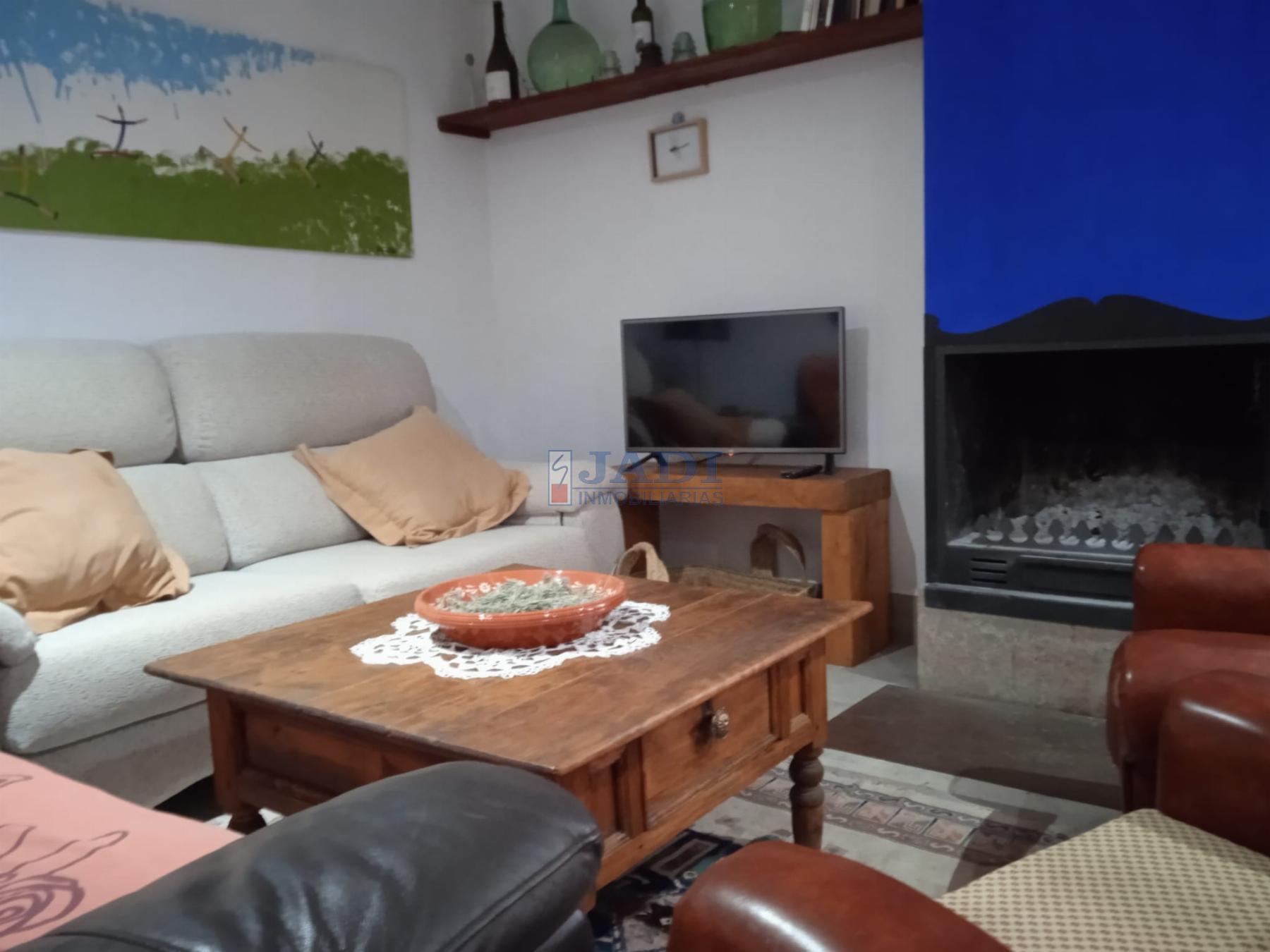 For sale of house in Valdepeñas