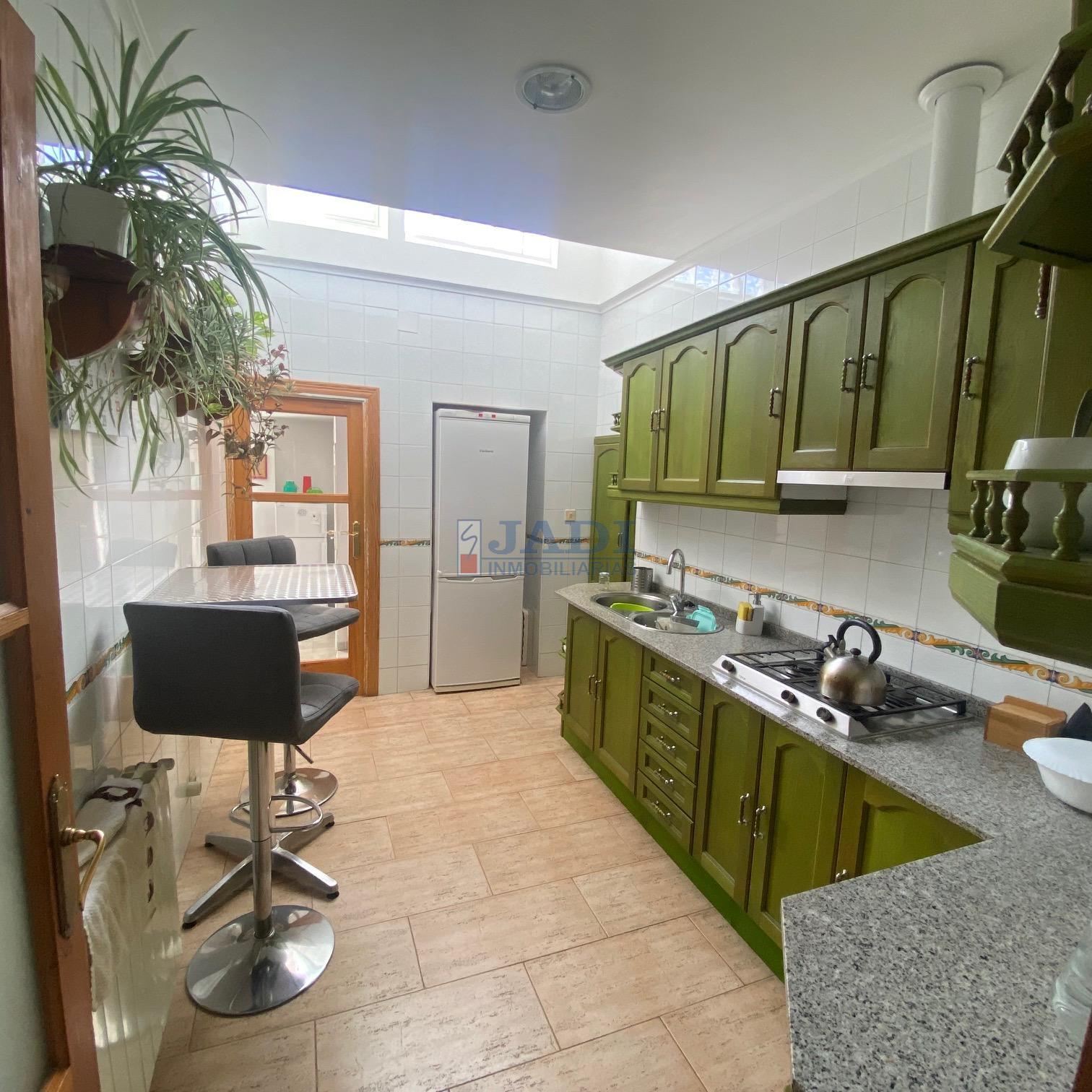 For sale of house in Valdepeñas