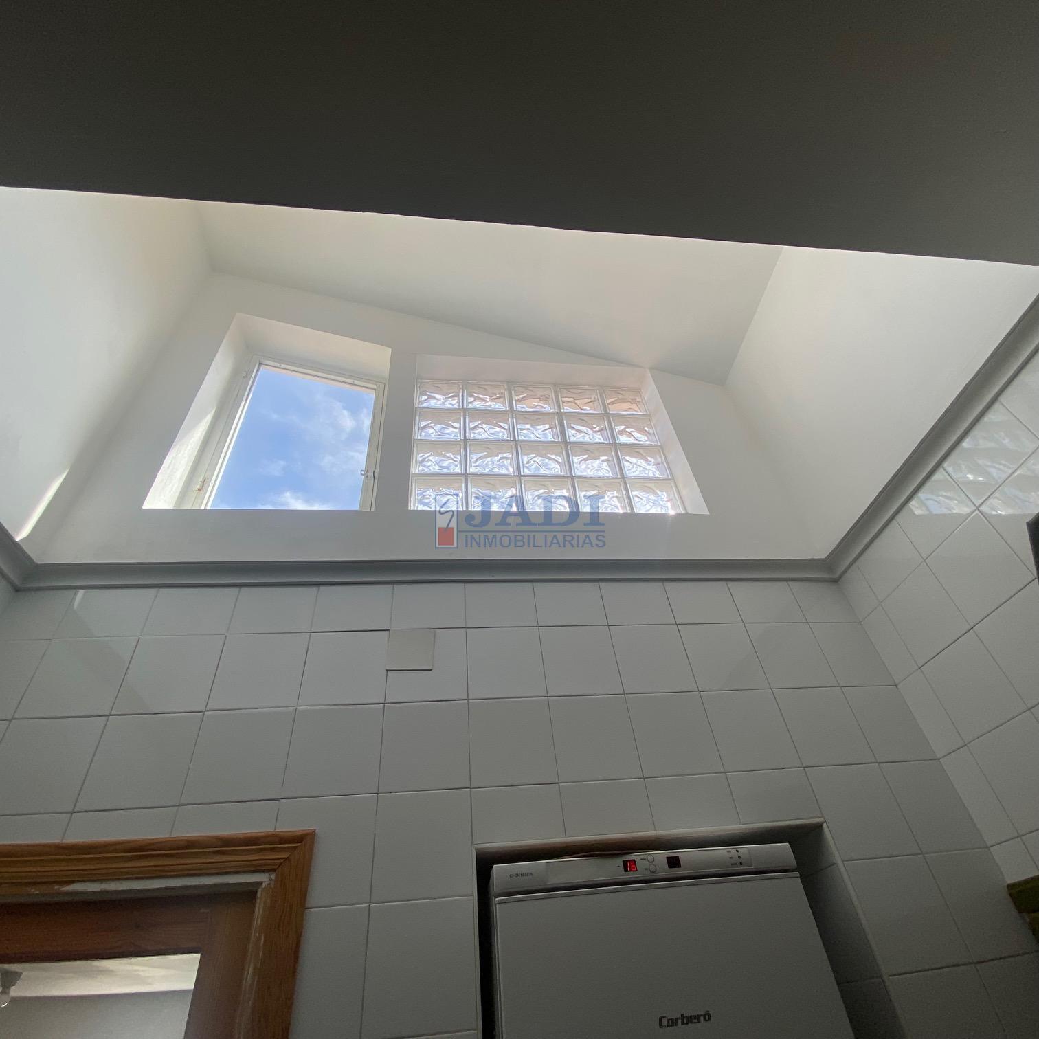 For sale of house in Valdepeñas