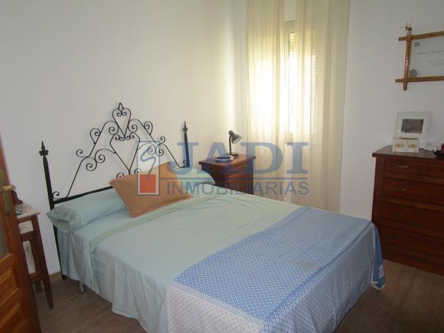For sale of house in Valdepeñas