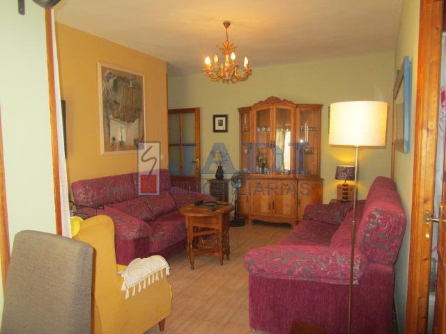 For sale of house in Valdepeñas