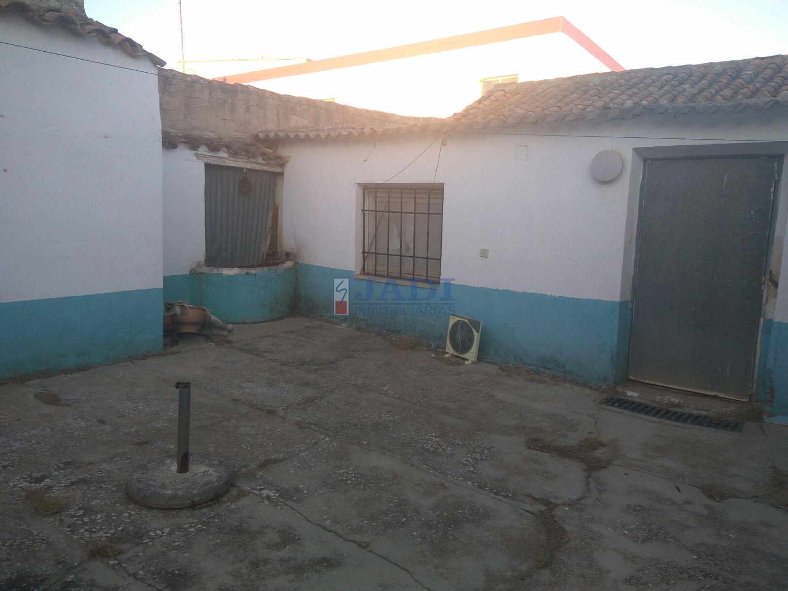 For sale of house in Castellar de Santiago