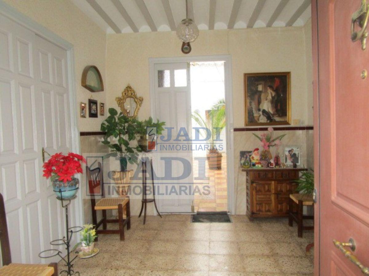 For sale of house in Valdepeñas