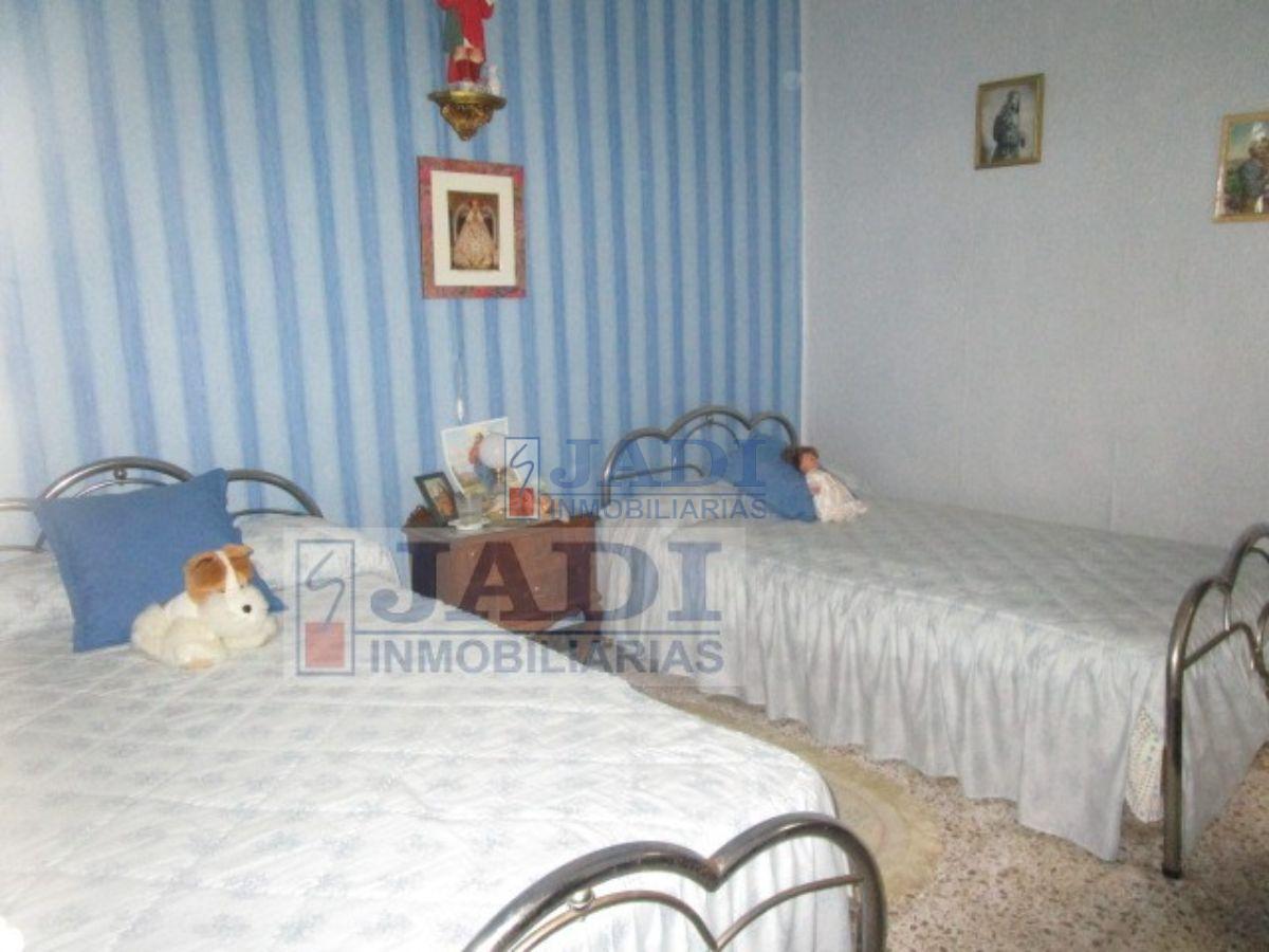 Venta de casa en Valdepeñas