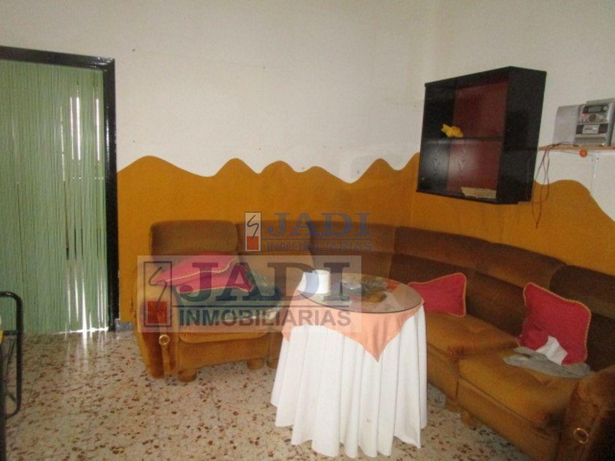 Venta de casa en Valdepeñas