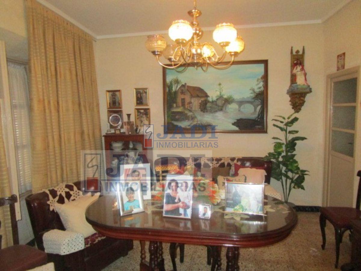 For sale of house in Valdepeñas