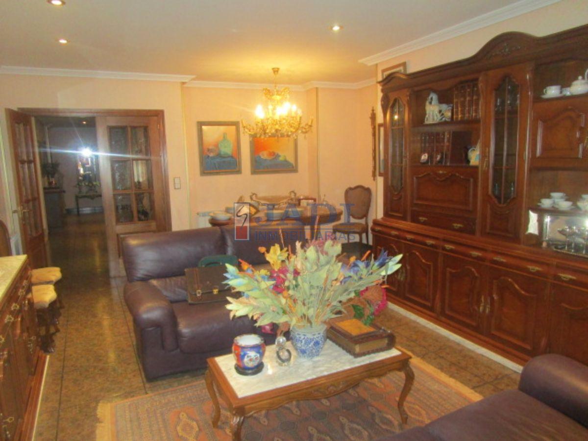 For sale of house in Valdepeñas