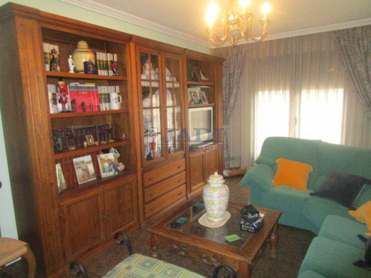 For sale of house in Valdepeñas