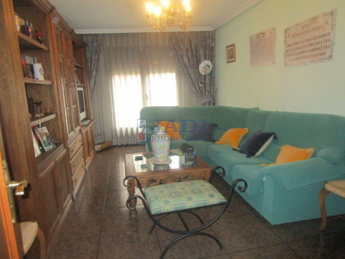 Venta de casa en Valdepeñas