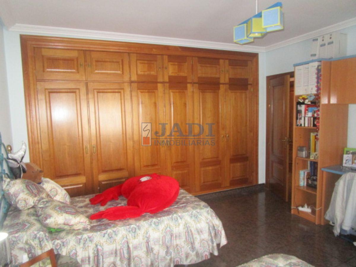 For sale of house in Valdepeñas