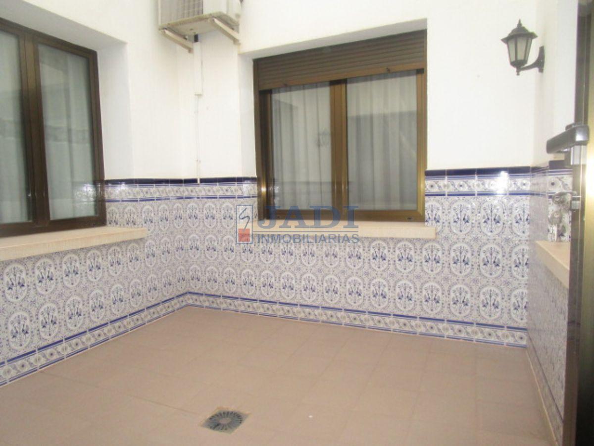 For sale of house in Valdepeñas