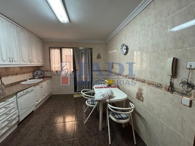 Venta de casa en Valdepeñas