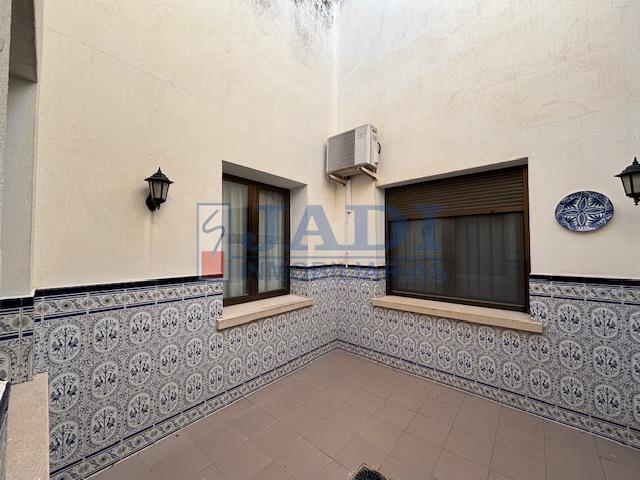 Venta de casa en Valdepeñas