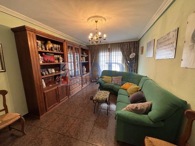 Venta de casa en Valdepeñas