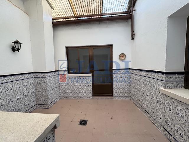 Venta de casa en Valdepeñas