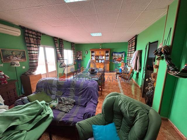 Venta de casa en Valdepeñas