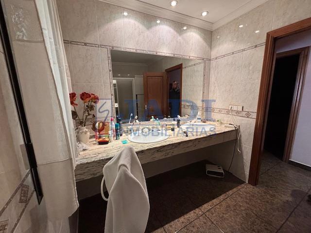 Venta de casa en Valdepeñas