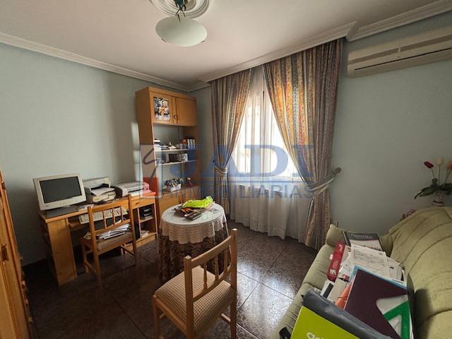 Venta de casa en Valdepeñas