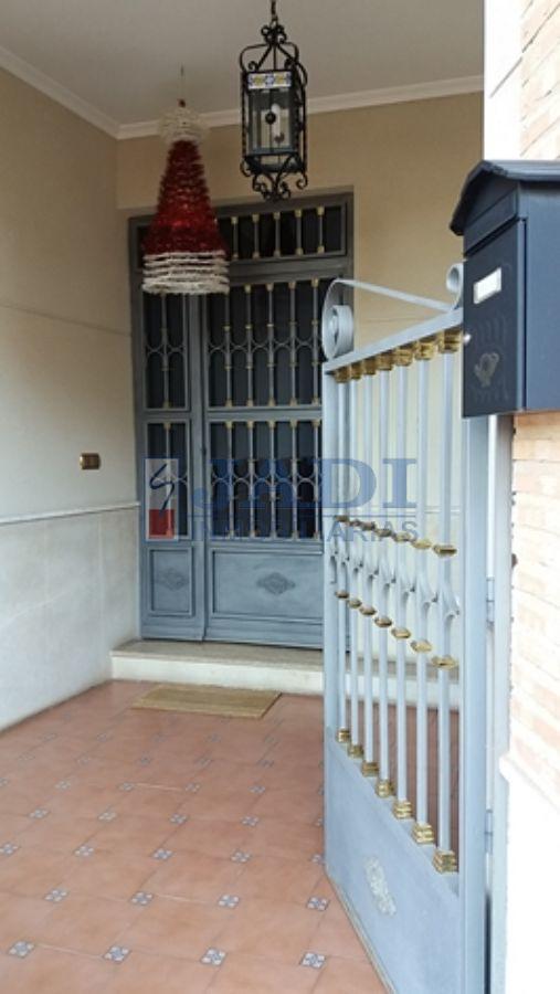 For sale of house in Valdepeñas