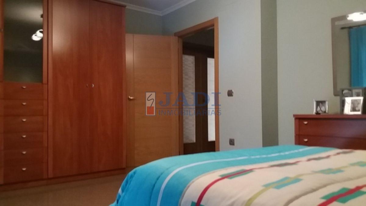 For sale of house in Valdepeñas