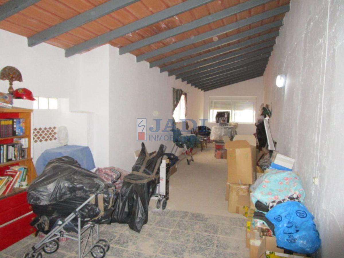 For sale of house in Valdepeñas