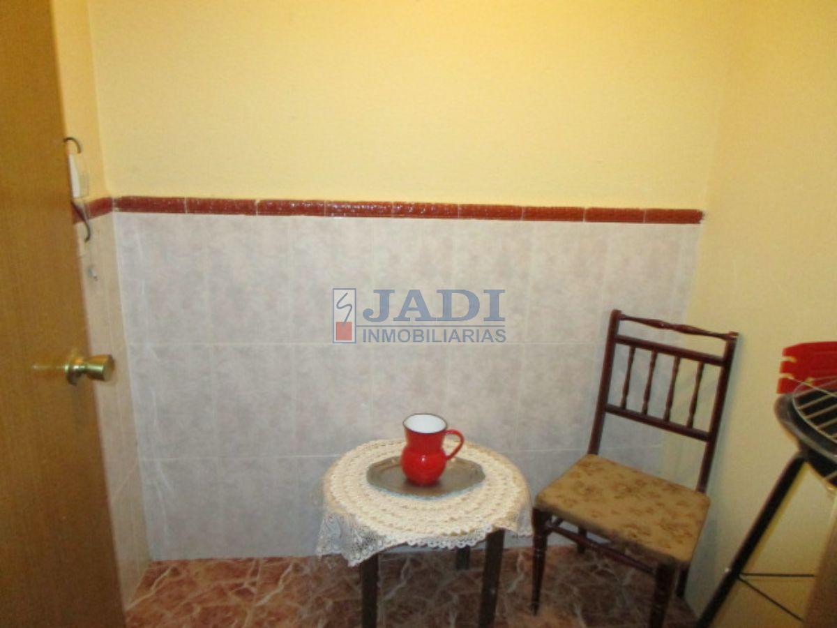 For sale of house in Valdepeñas