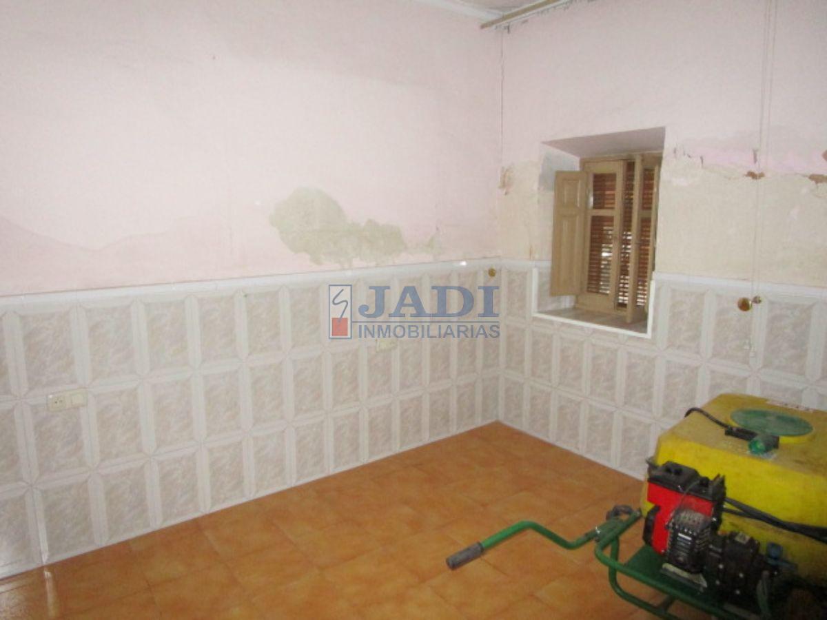 For sale of house in Valdepeñas