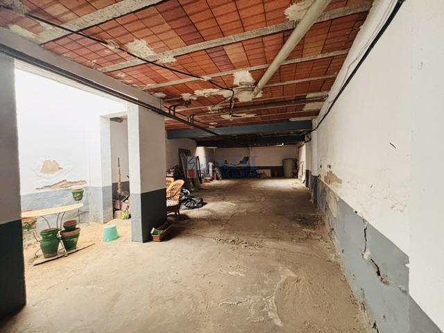 Venta de casa en Valdepeñas