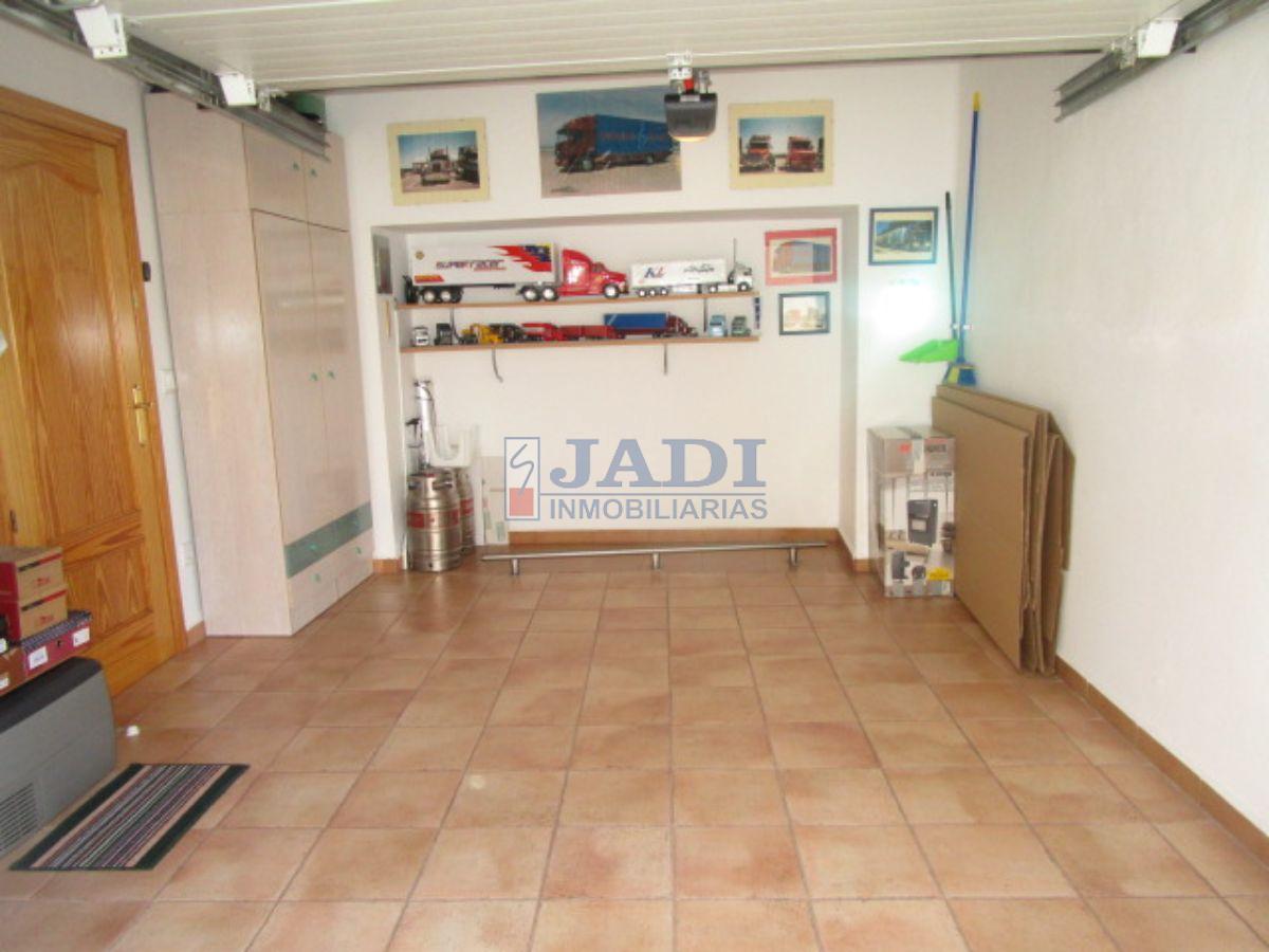 For sale of house in Valdepeñas