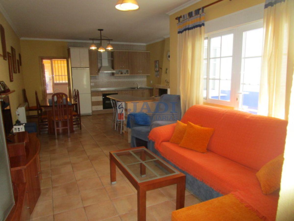 For sale of house in Valdepeñas