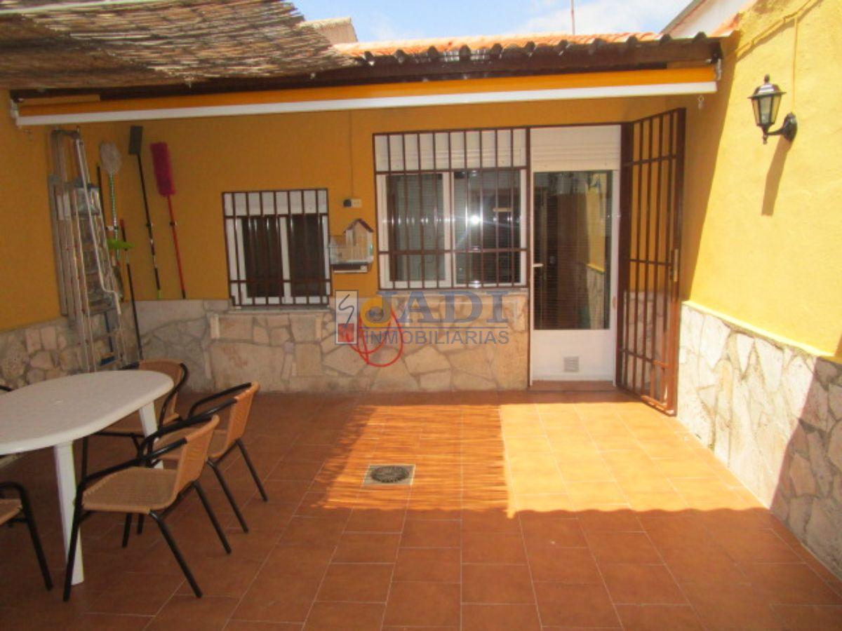 For sale of house in Valdepeñas