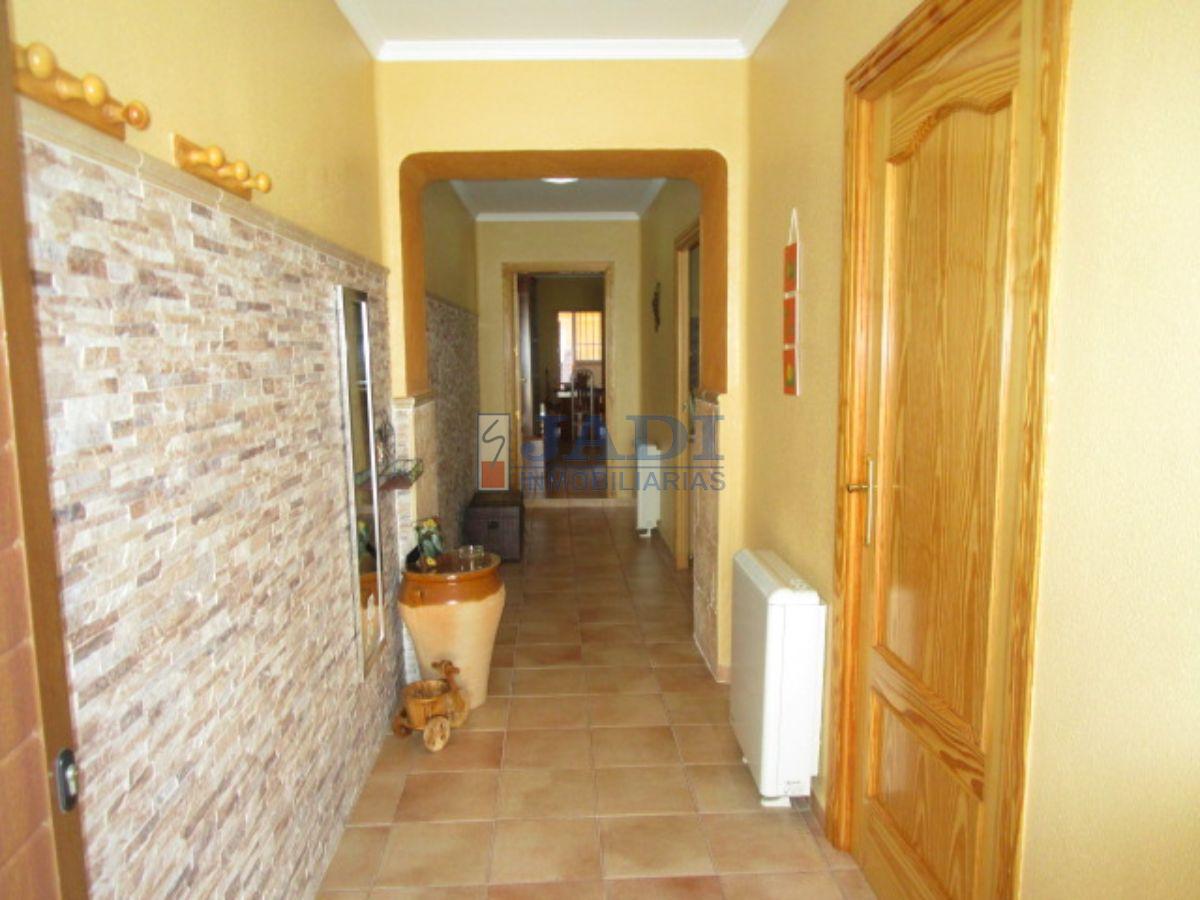 For sale of house in Valdepeñas