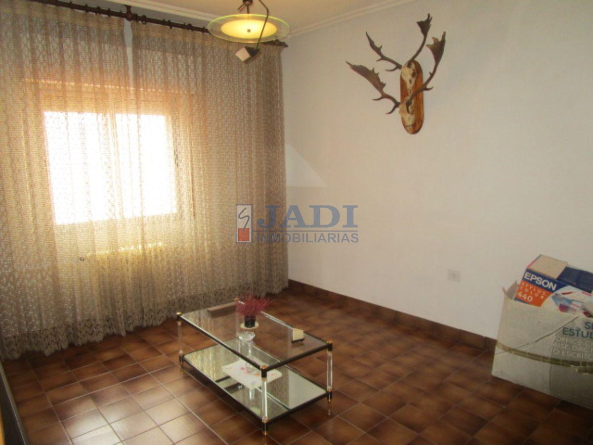 Venta de casa en Valdepeñas