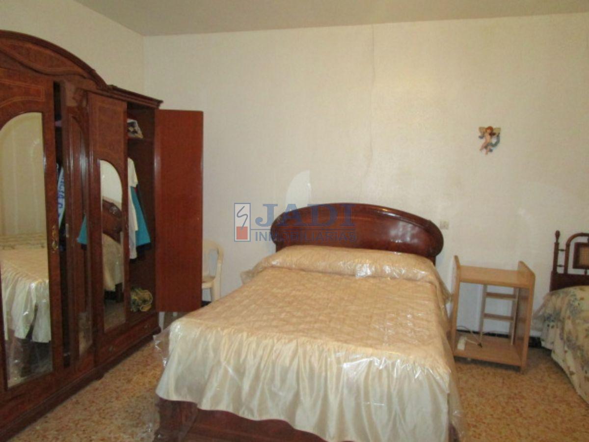 For sale of house in Santa Cruz de Mudela