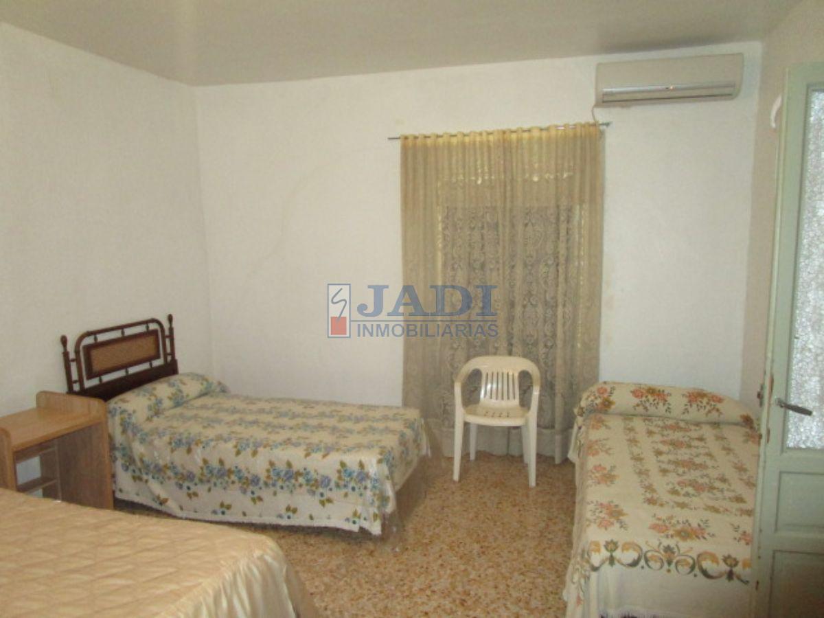 For sale of house in Santa Cruz de Mudela