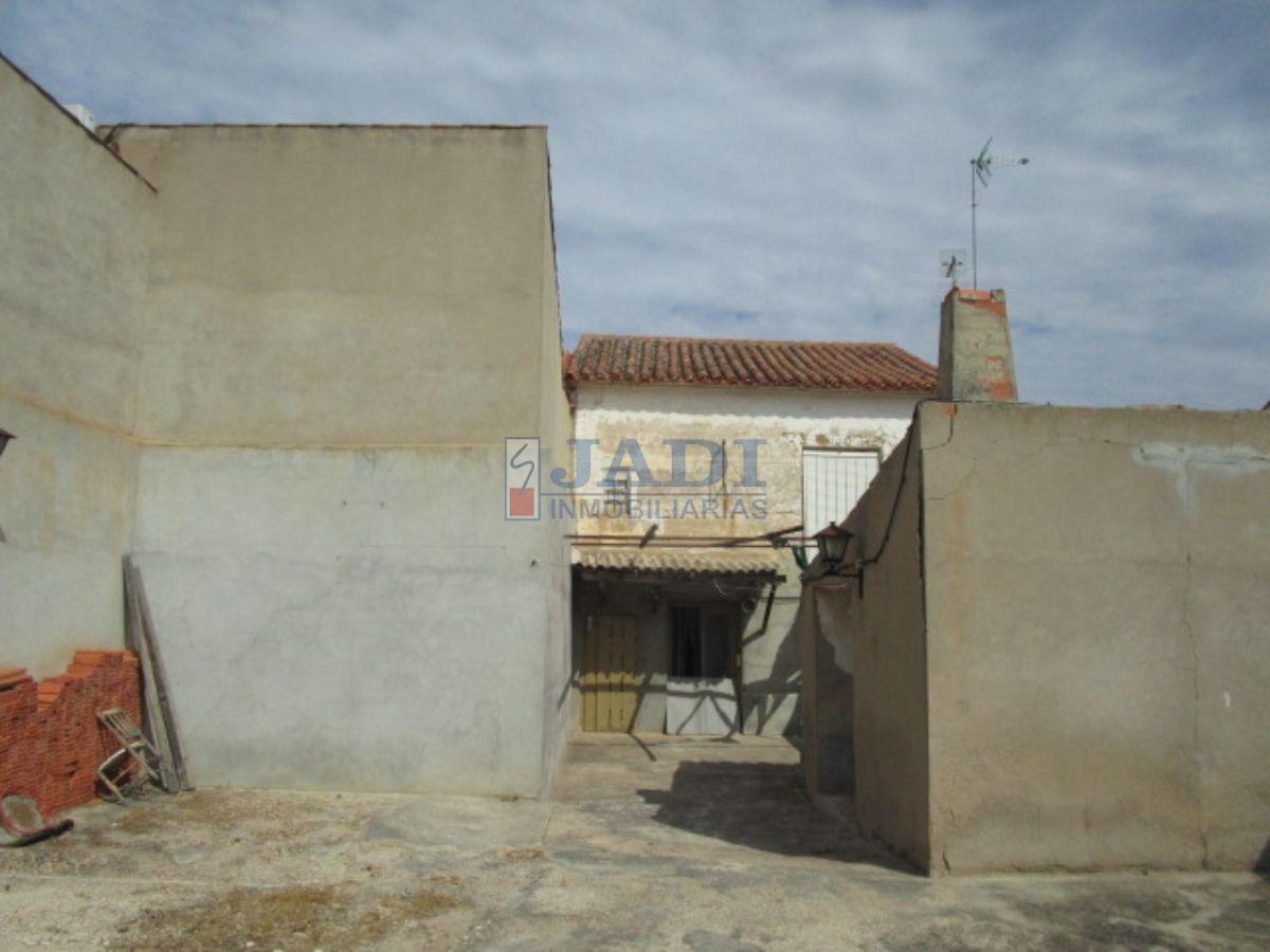 For sale of house in Santa Cruz de Mudela